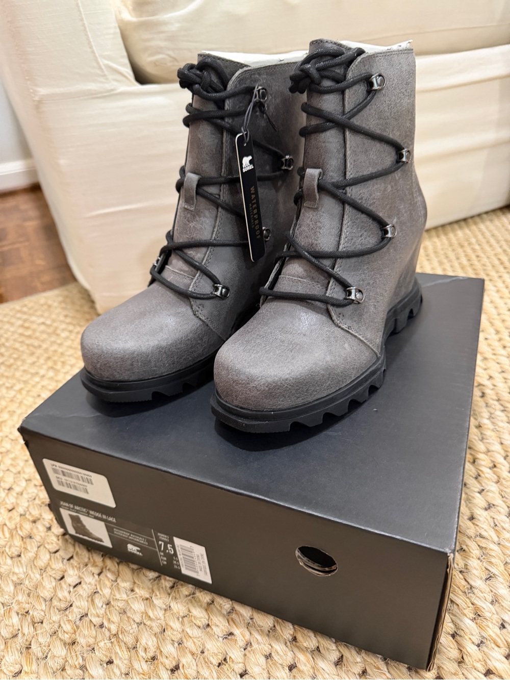 NEW Sorel Joan of Artic Wedge III Lace-Up Ankle Boots - 7.5